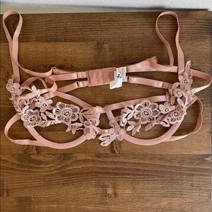 Two piece sexy pink lingerie set. NEVER WORN!